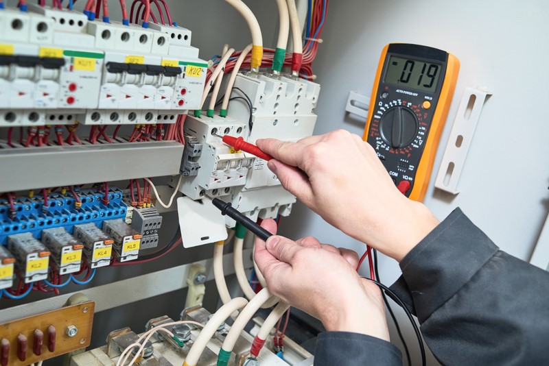 Commercial Electrician Leeds